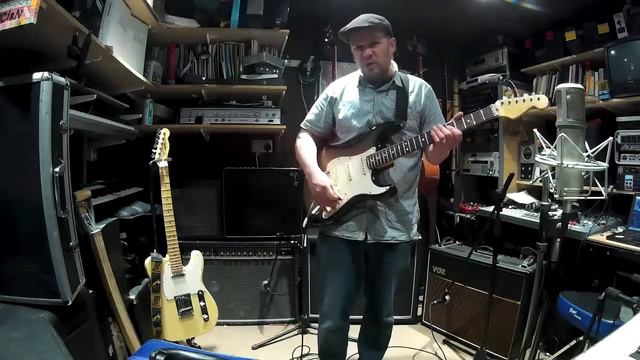 The Fender Stratocaster - a classy piece of 50's American design смотреть онлайн