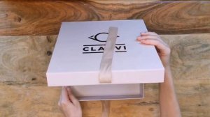 Подарочная коробка на магнитах для одежды. Производства Коробка.рус