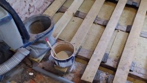 Ремонт пола в сталинке.Стяжка на деревянных перекрытиях.