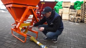 Разбрасыватели песка А-116-01 (Агропромсельмаш) и Л-116-01 (Лидсельмаш) белорусского производства