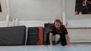 Кувырок назад через "березку"