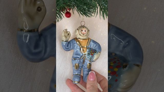 Арт. ФР27  Новогодняя игрушка из фарфора «Подводник»