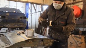 Как подготовить авто к покраске. Часть 1. Проект 10ка. Шпатлюю. Чищу рыжики.