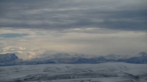 Вид на Главный Кавказский хребет.