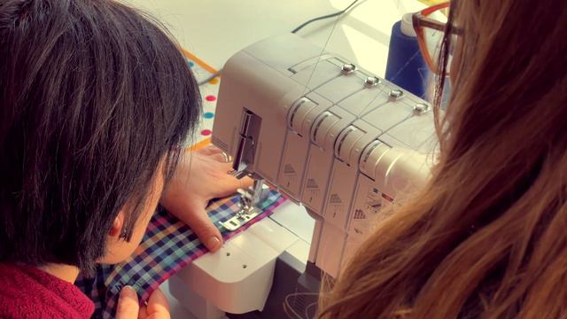 HERZ & STICH Trost zum Anfassen #STARTNEXT Kampagne смотреть онлайн