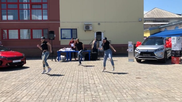 Школа Танцев Движение «Коренская ярмарка 2018» смотреть онлайн