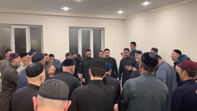 Таьзет у Добриевых! 3-я ночь 3-й зикр Аллахо гешт долд 1азин🤲🏻 смотреть онлайн