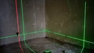 Лазерный уровень из Китая врет