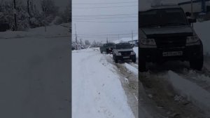 Шевроле сильверадо  К2500 тащит))