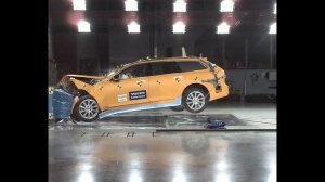 2021 Volvo V90 | Crash Test | The Safest Car on the Market?