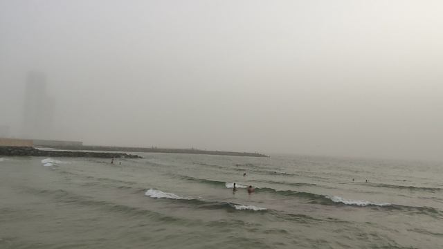 Объединенные арабские эмираты накрыла песчаная буря - песком засыпаны Дубай, Шарджа, Аджман смотреть онлайн