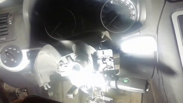 Снятие замка зажигания Octavia легко за 1 минуту! M Л! смотреть онлайн