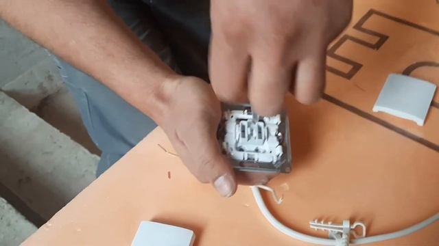 установить проходной  выключатель Elektra Mantaj Qlnishi Ikkitalik Vikulichatel Ornatisg