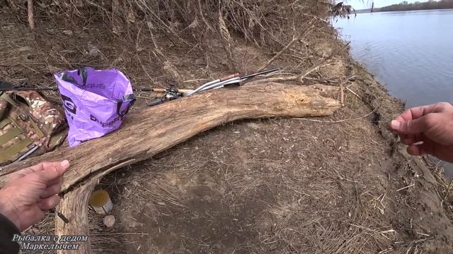 ПРОСТАЯ ДОНКА ловит всю рыбу. ЧЕРВЯК и САЛО . Рыбалка весной на Оке.