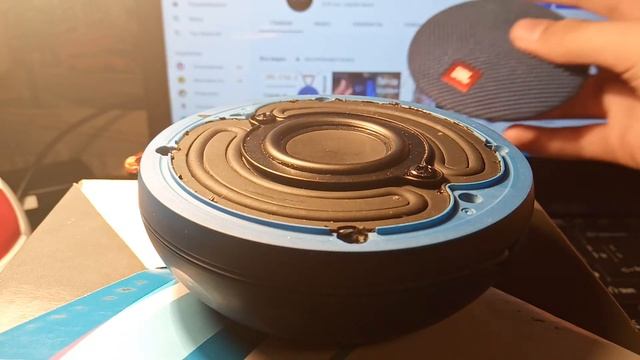 JBL Clip 2 Russian bass test