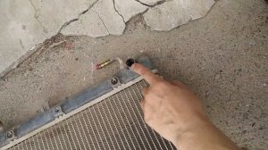 Замена приводных ремней генератора и навесного оборудования на М13А Сузуки Джимни.