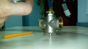 Термоголовка с выносным датчиком температуры.