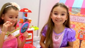 Куклы Беби бон и Беби Анабель - видео для детей Как Мама Baby dolls and Disney Princesses