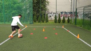 ЛУЧШИЕ УПРАЖНЕНИЯ НА РАЗВИТИЕ ДРИБЛИНГА В ФУТБОЛЕ