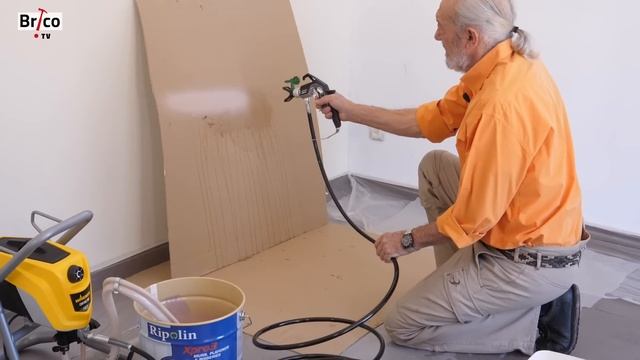 Peindre les murs au pistolet airless basse pression -Tuto brico avec Robert pour peindre un mur смотреть онлайн