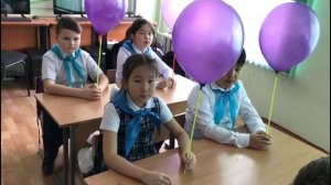 Поздравление с юбилеем школы  от родителей и учеников  4 "А" класса