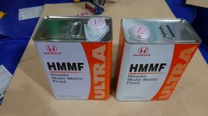 Внимание! Подделка HONDA HMMF 4 л. 08260-99904 Масло в АКПП Продают по 2500.  (ТРИ ПРИЗНАКА)