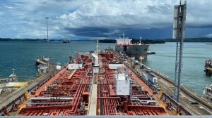 Панамский канал (таймлапс)