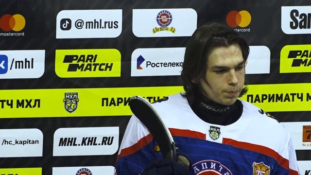 Послематчевое интервью с Ильей Зиновьевым смотреть онлайн