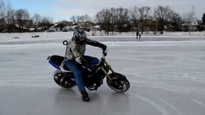 Мото на льду