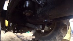 Valtra 900. Разобрали передний мост, замена латуневых втулок. Большое ТО.