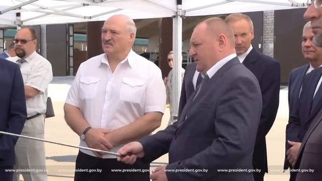 Лукашенко устроил разнос на ферме в Поставском районе.
