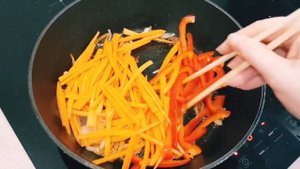 УДОН С КУРИЦЕЙ И ОВОЩАМИ