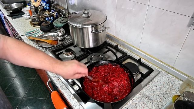 БОРЩ с ФРИКАДЕЛЬКАМИ. Выпуск №842 смотреть онлайн