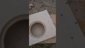 Сабвуфер под сиденье