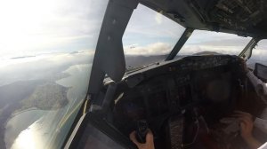 COCKPIT VIEW | B737 Landing Chambery CMF/LFLB Runway 18