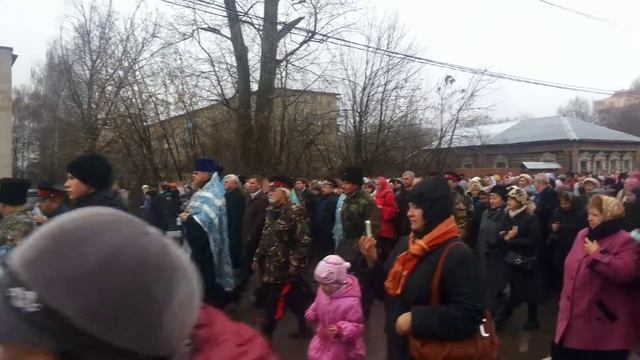 Крестный ход в праздник Казанской Божей Матери в Павловском Посаде смотреть онлайн