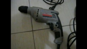 Обзор электроинструмента: перфоратор, ударная дрель, обычная дрель и шуруповерт.