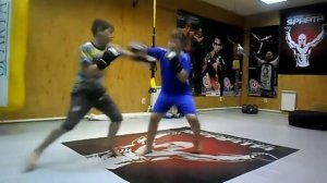 Как тренируют детей для ММА