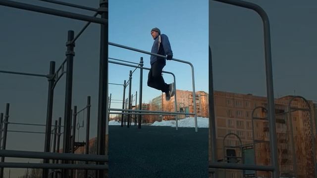 100 отжиманий на брусьях за 14 минут смотреть онлайн