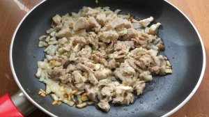 Жареные пирожки с картофелем и мясом