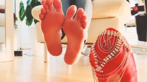 ASMR High Heel Bare Feet Toe Tapping with Bouncing & Dangling & Soles Play with Soft Whispers 👠👠