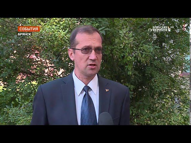 На своем участке проголосовал кандидат в брянские губернаторы Сергей ...