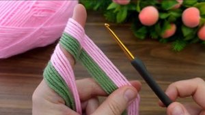 Очень красивый цветочек крючком? Идеи вязания?