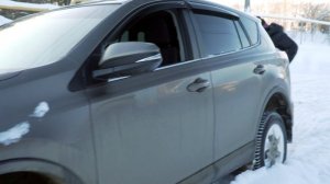 Пробую на  Rav 4 по снегу