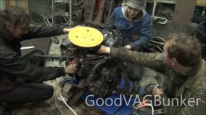 Двигатель ВАЗ 2103 Запускаем на полу.