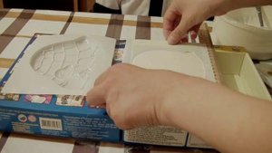 Лепим барельефы из гипса.