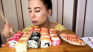 Мукбанг /Роллы/мидии  запечённые