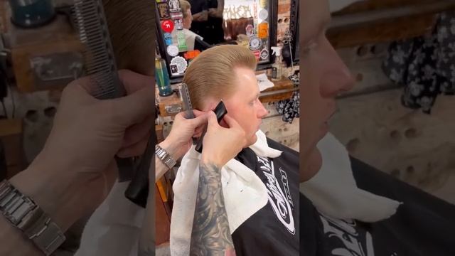 Стрижка помпадур #haircut #hairstyle #oldschool