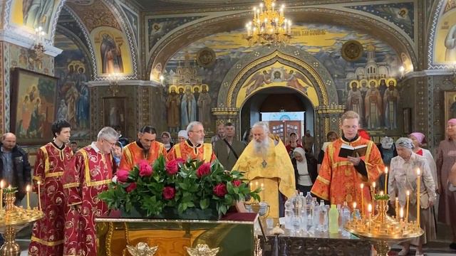 Молебен о страждущих от винопитья и иных зависимостей