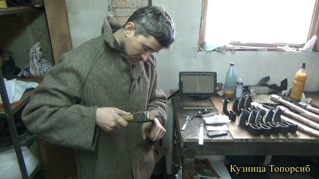 Как и чем заточить топор . Веневские алмазы .